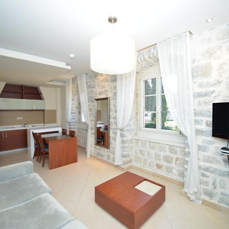 Vila Nikcevic Apartments Kotor Bilik gambar